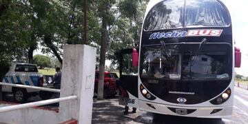El colectivo de Flecha Bus iba hacia la ciudad de La Plata
