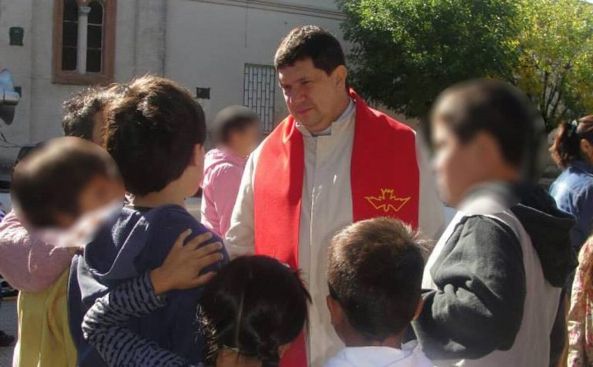 Escobar Gaviria, de 58 años y origen colombiano, estuvo por 11 años en la Parroquia San Lucas Evangelista de Lucas González