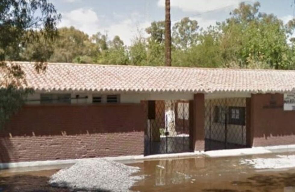 Roban en una escuela y se llevan el dinero del viaje de egresados