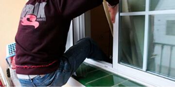 Robo, ingreso por ventana