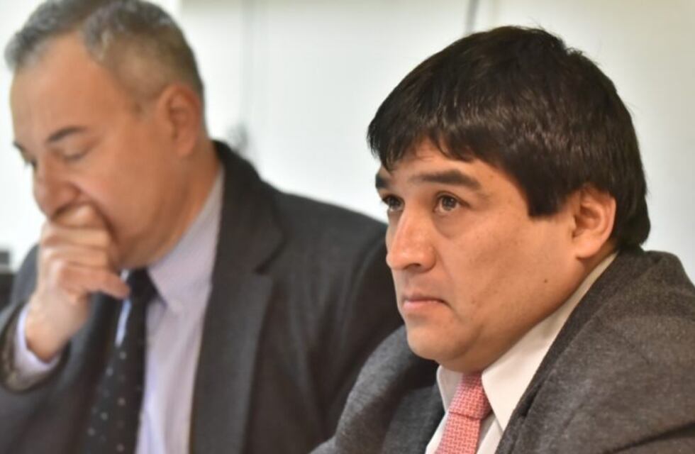 Acusaron a Alarcón de enriquecimiento ilícito