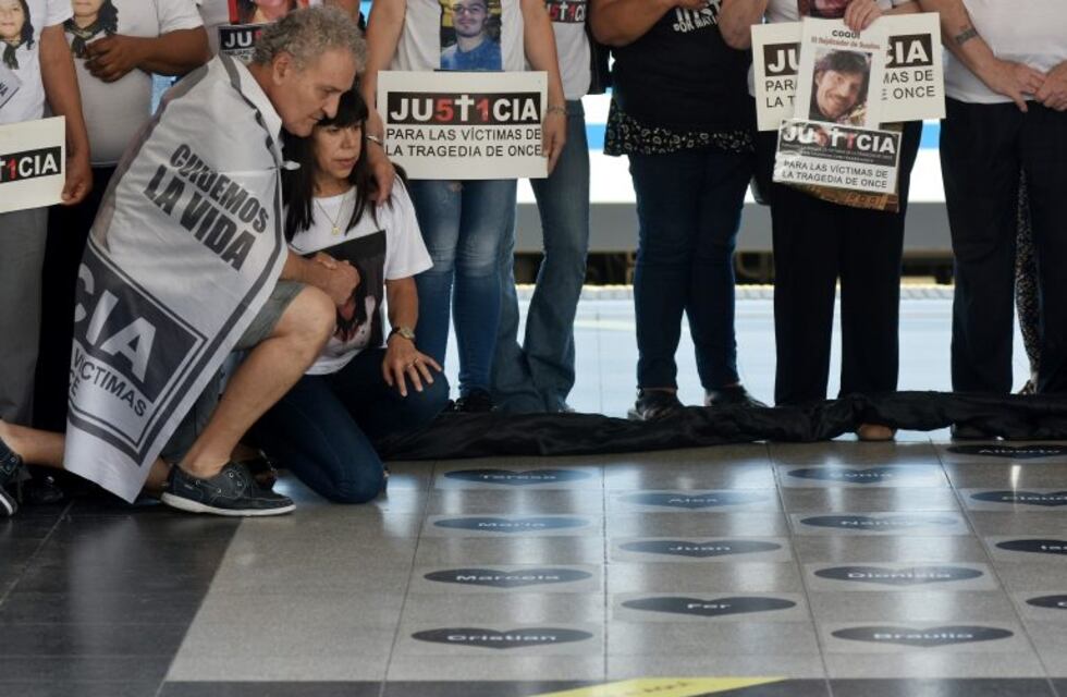 A 5 años de la Tragedia de Once, familiares de las víctimas colocarán baldosas con sus nombres