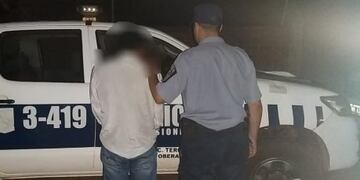 Agredió a su pareja y luego intentó embestir a su suegro y cuñada