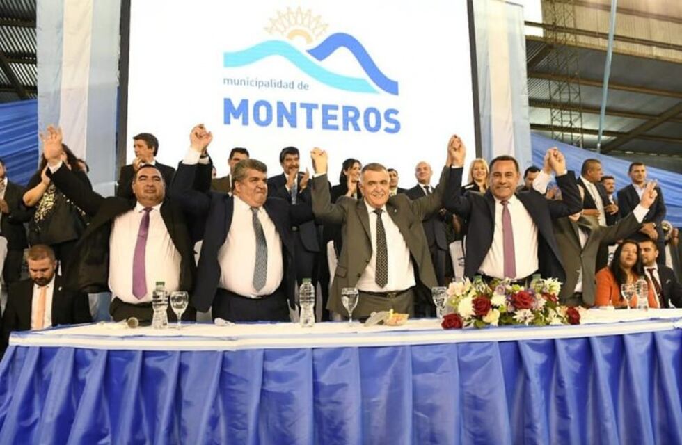 Francisco Serra asumió su segundo mandato como intendente de Monteros