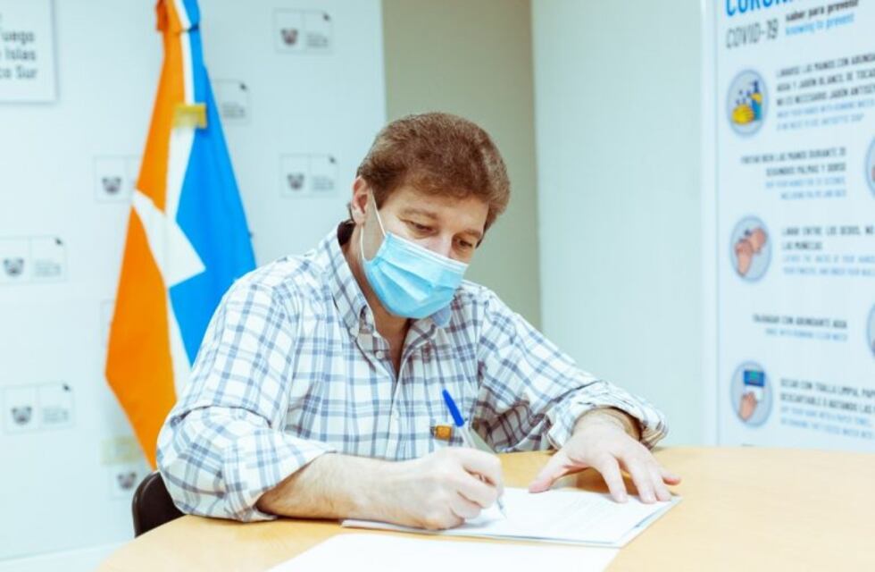 Melella firmó un convenio de cooperación con el Gobernador de Neuquén