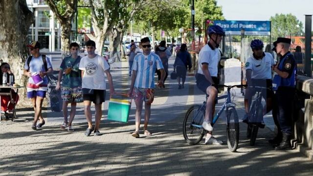 Policías custodian el fin de semana del Carnaval de Gualeguaychú (archivo)