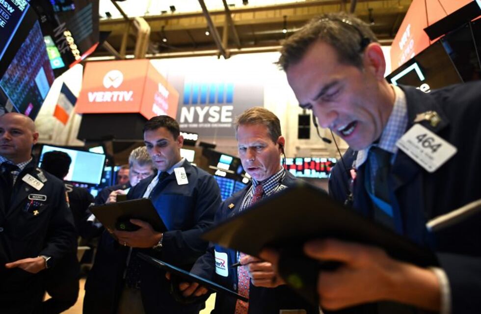 Por el coronavirus, el dramatismo se instala en los mercados y Wall Street tuvo su mayor pérdida desde 2008