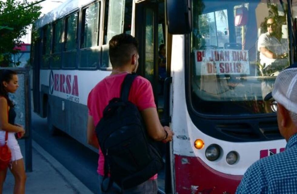 Paro de colectivos: no hubo acuerdo y la reunión pasó a un cuarto intermedio