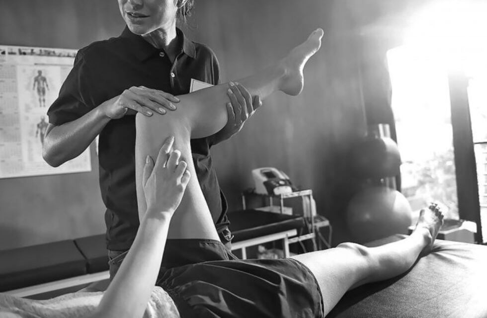 El colegio de Kinesiólogos aseguró que el masajista condenado por abuso no tenía título