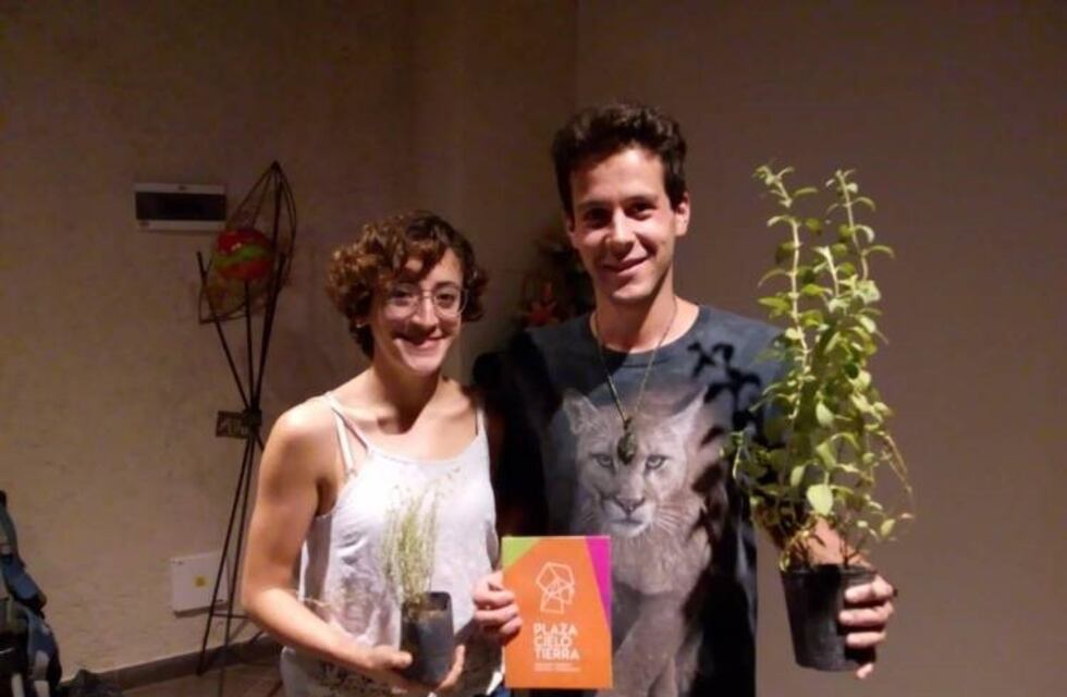 Mina Clavero: Taller de plantas aromáticas con olor a conciencia