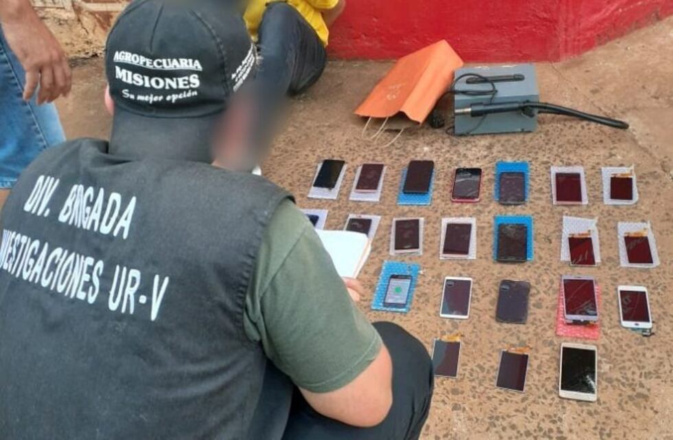 Una pareja fue detenida cuando intentaba vender celulares robados