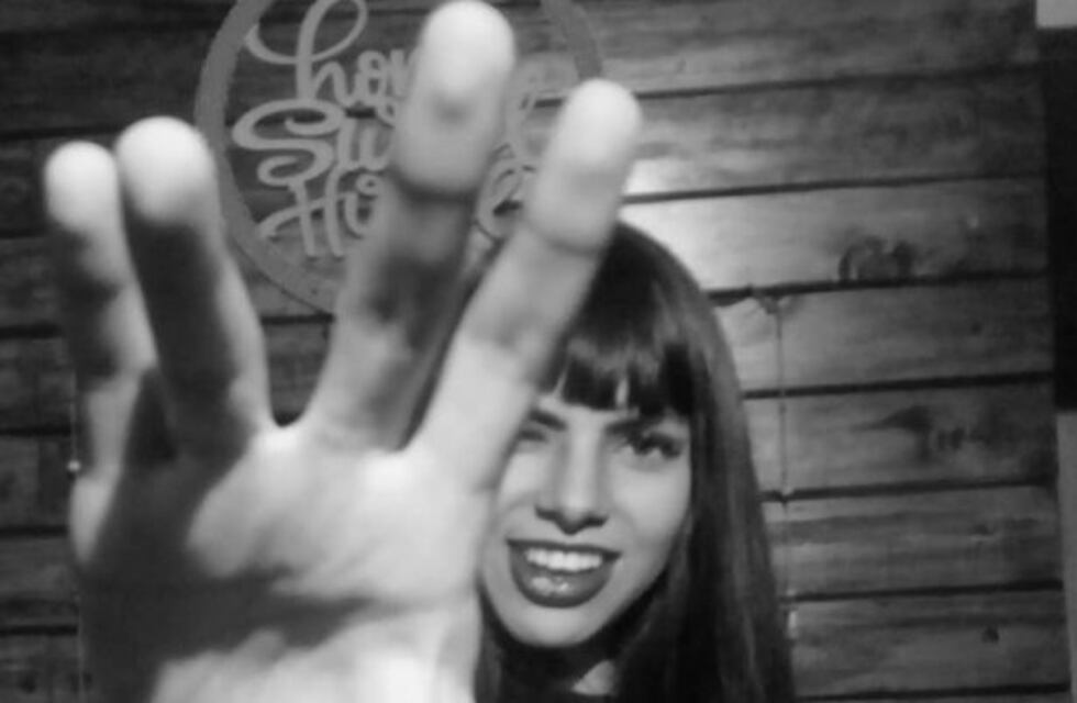 Lleva dos años esperando sin poder escuchar y su obra social la bloqueó en las redes