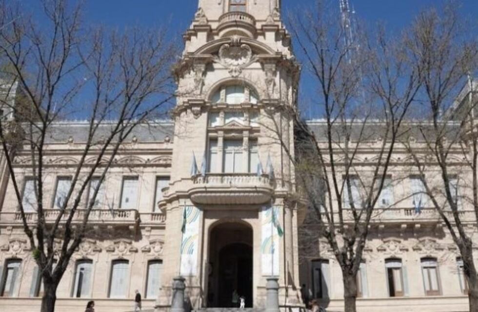 Día del empleado municipal: así funcionarán los servicios en Bahía