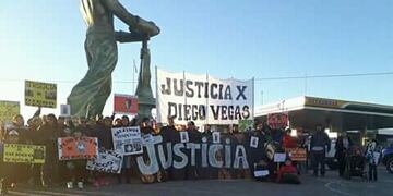 Denuncian que detenidos por crimen cuentan con celulares en la cárcel