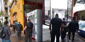 Reabre el Mercado San Miguel (FM Profesional)