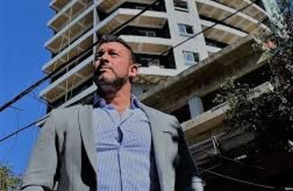Investigan la muerte de un empresario que habría caído del piso 21° de un edificio en construcción