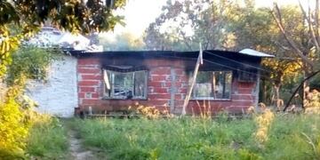 Trágico: una mujer y sus hijos murieron calcinados tras incendiarse su casa