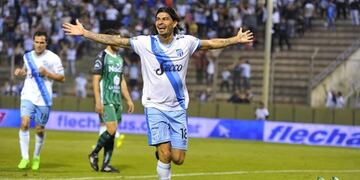 Atletico Tucuman golea a Sarmiento