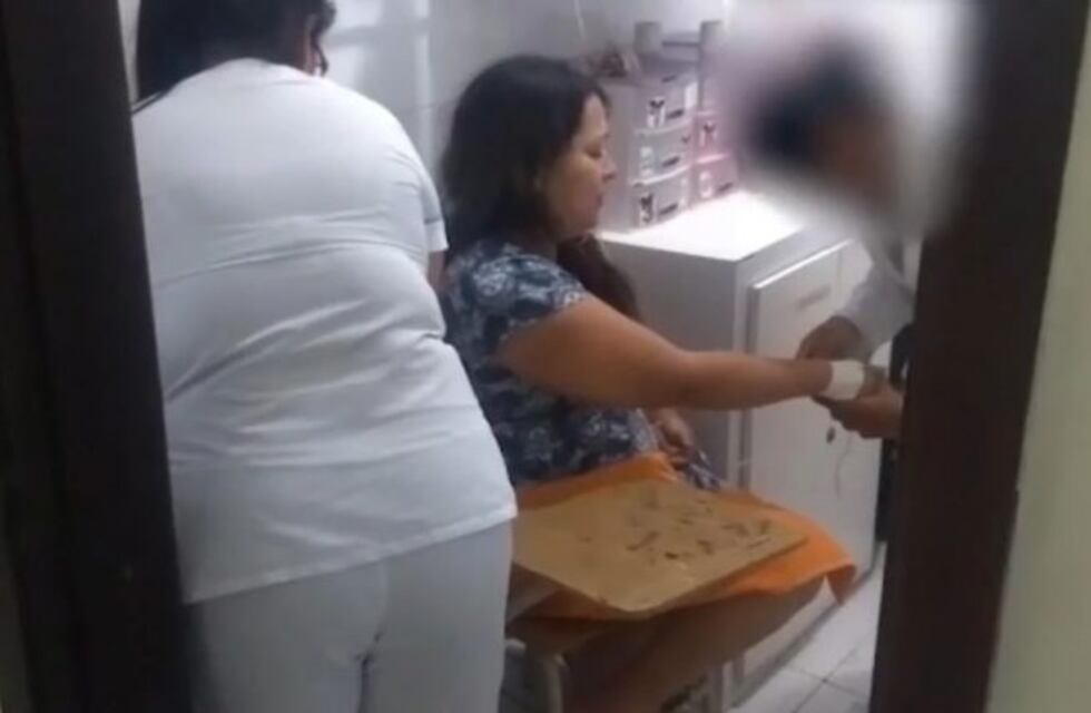 Fingió un embarazo con una "panza de trapo" para retener a su esposo