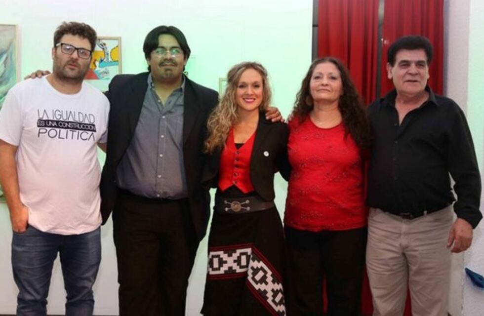 Encuentro de cantoras comprovincianas en un recital en la Casa de La Pampa
