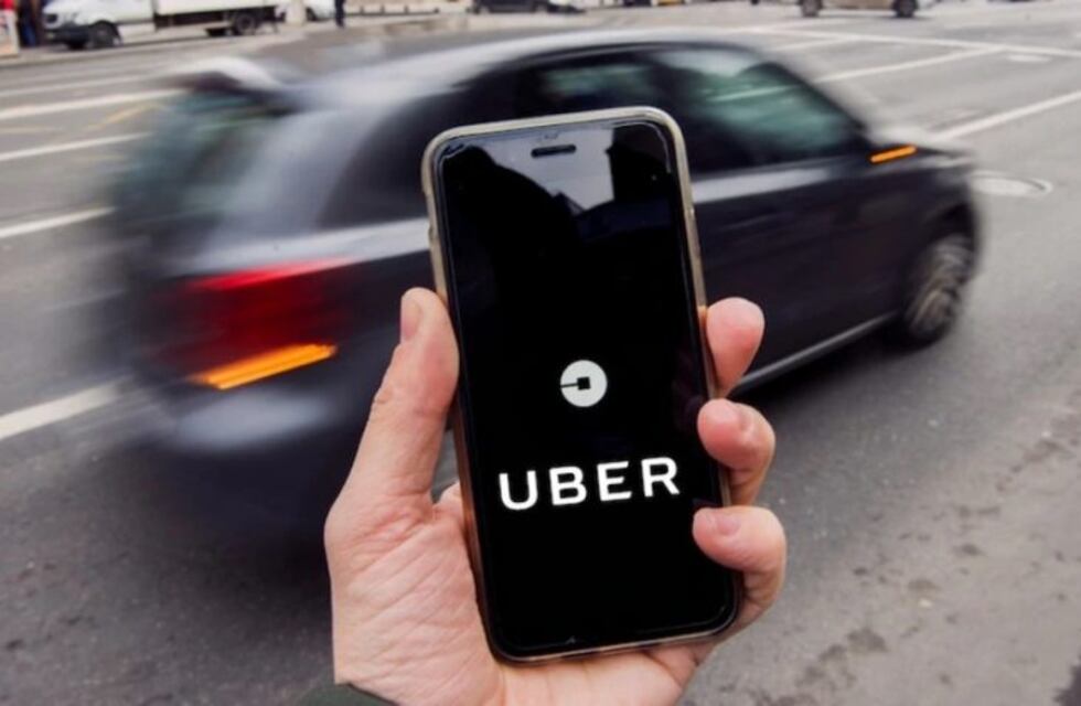 Uber informó la nueva política de cancelación de viajes y aumentó el costo
