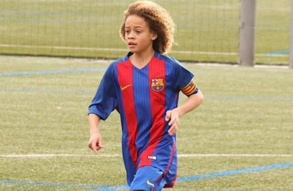 Xavi Simons, la "joyita" del Barcelona que está en boca de todos