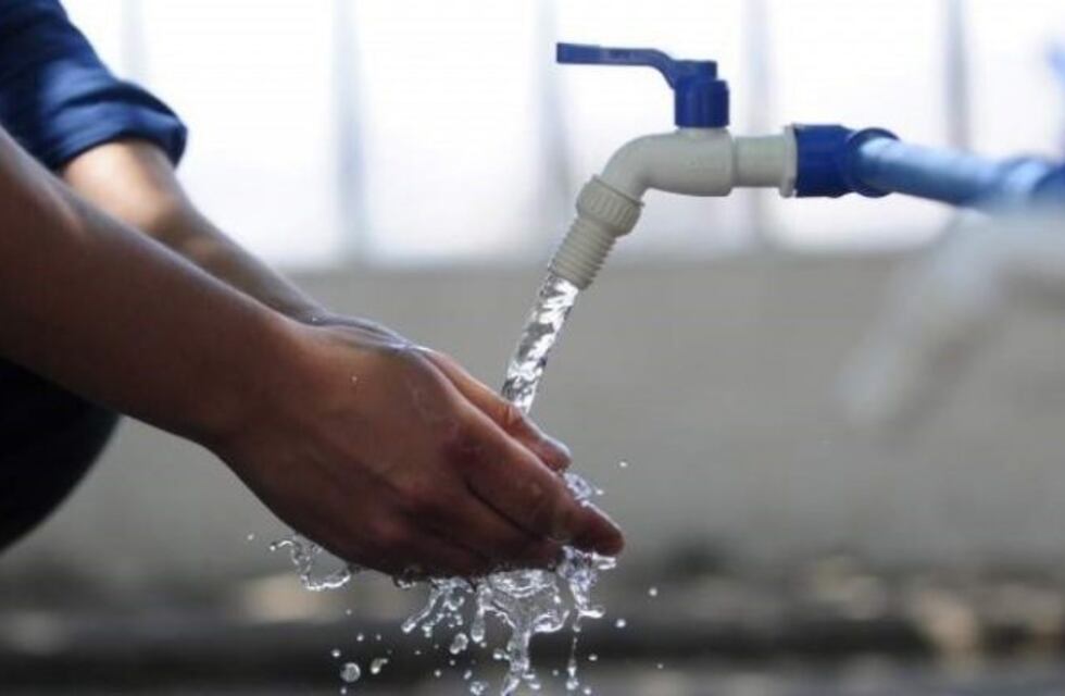 En medio de los reclamos por falta de agua, el servicio aumentará un 39%