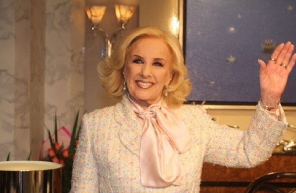 Una histórica frase de Mirtha Legrand llegó al subte de Londres