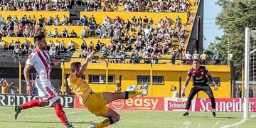 San Martín debe ganar para seguir soñando con el ascenso directo\u002E