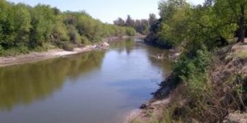 El joven cayu00f3 desde la barranca mientras se encontraba junto a un grupo de amigos.