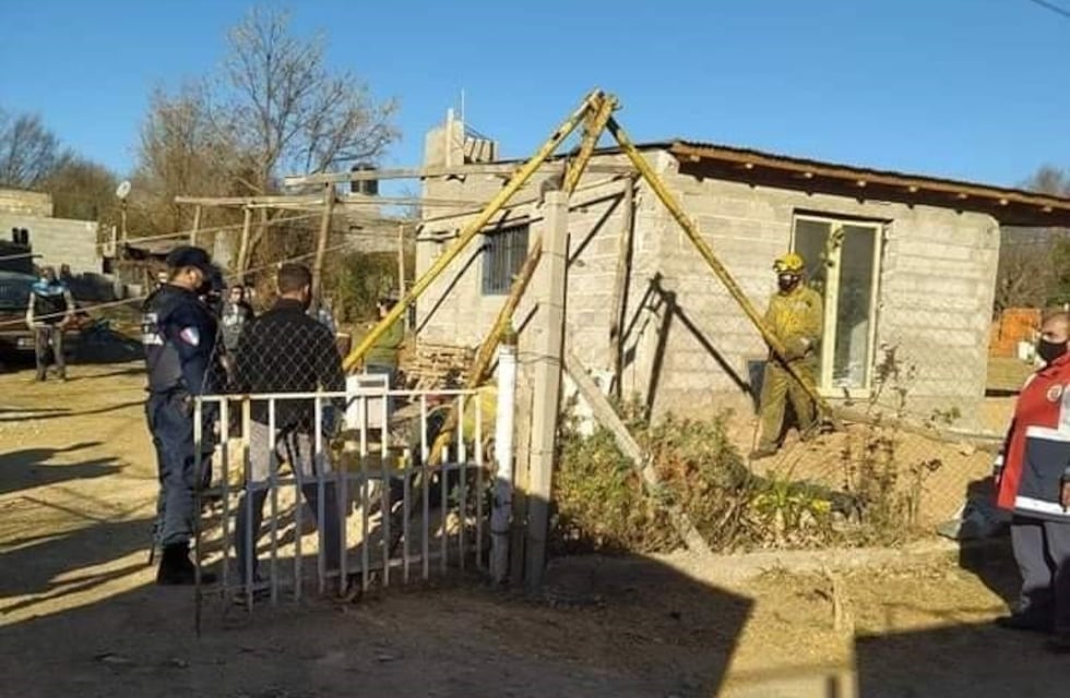 Cosquín: dramático rescate de una mujer que cayó a un pozo de ocho metros
