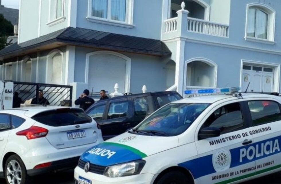 La policía investiga por un hombre herido de bala en el centro