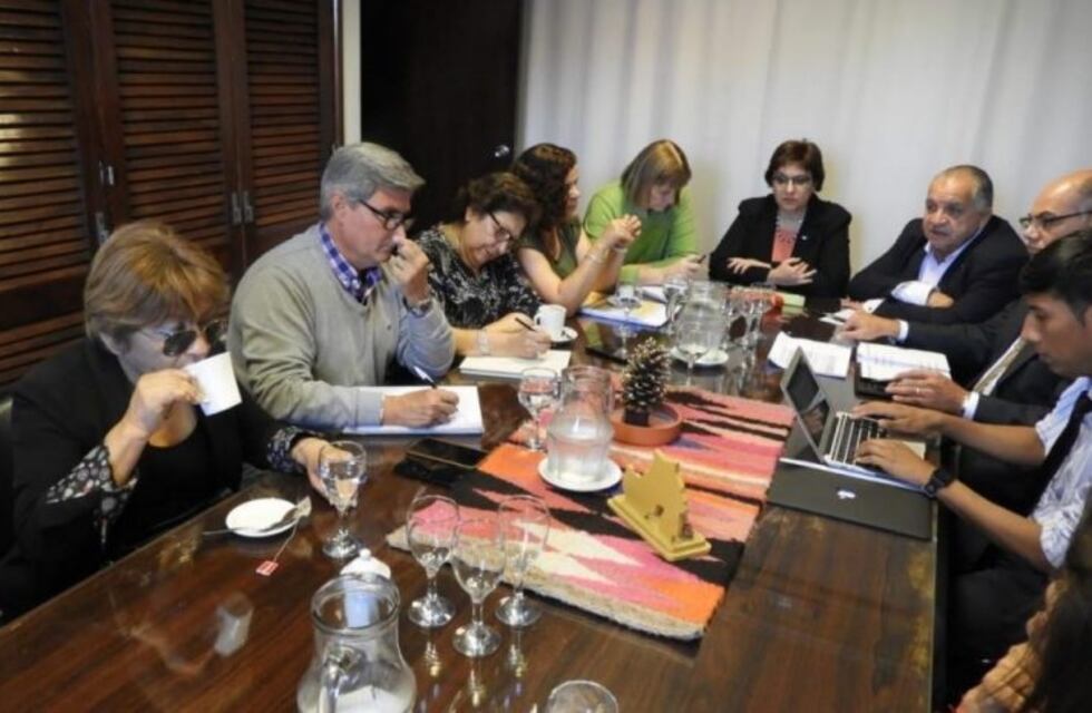 Grilla docente: aportes de jornada institucional serán incorporados al debate