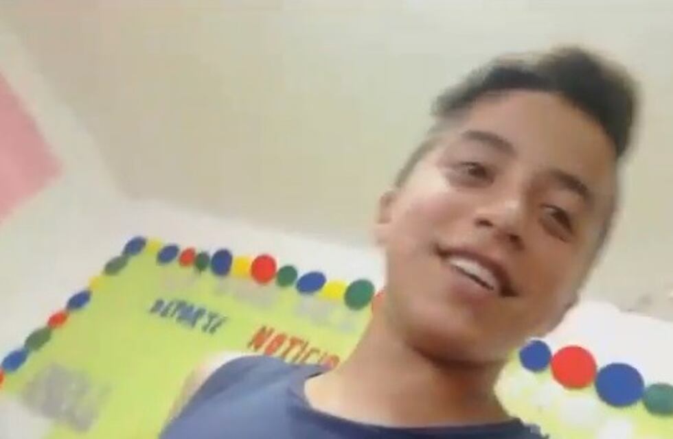 Filmación a puro galope: el alumno que va a una escuela entre San Luis y Mendoza