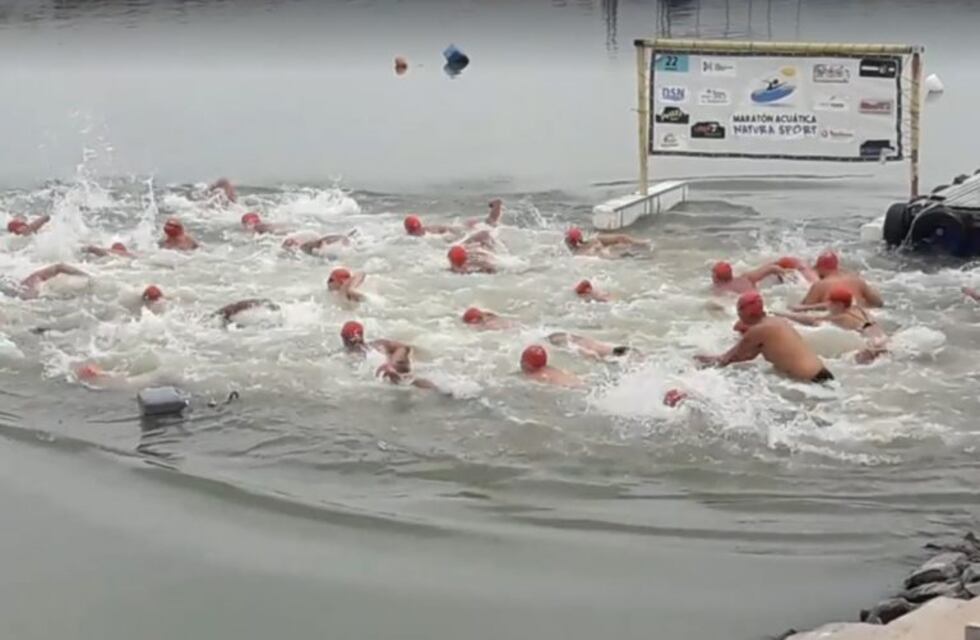 Deportistas de Arroyito participaron del Aguas Abiertas