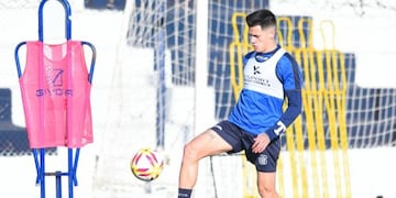 Leo Godoy vuelve tras la operación\u002E Y se queda\u002E Un gran aporte para el Talleres del Cacique Medina\u002E