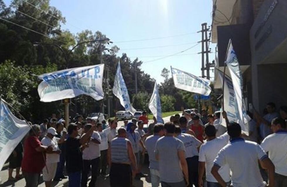 Gremio marcha a las cerealeras en reclamo del pago del COPA 2018