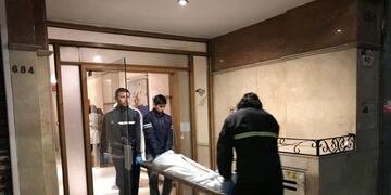 El departamento en bulevar Illia donde encontraron el cuerpo de la joven ya sin vida, en Nueva Córdoba\u002E