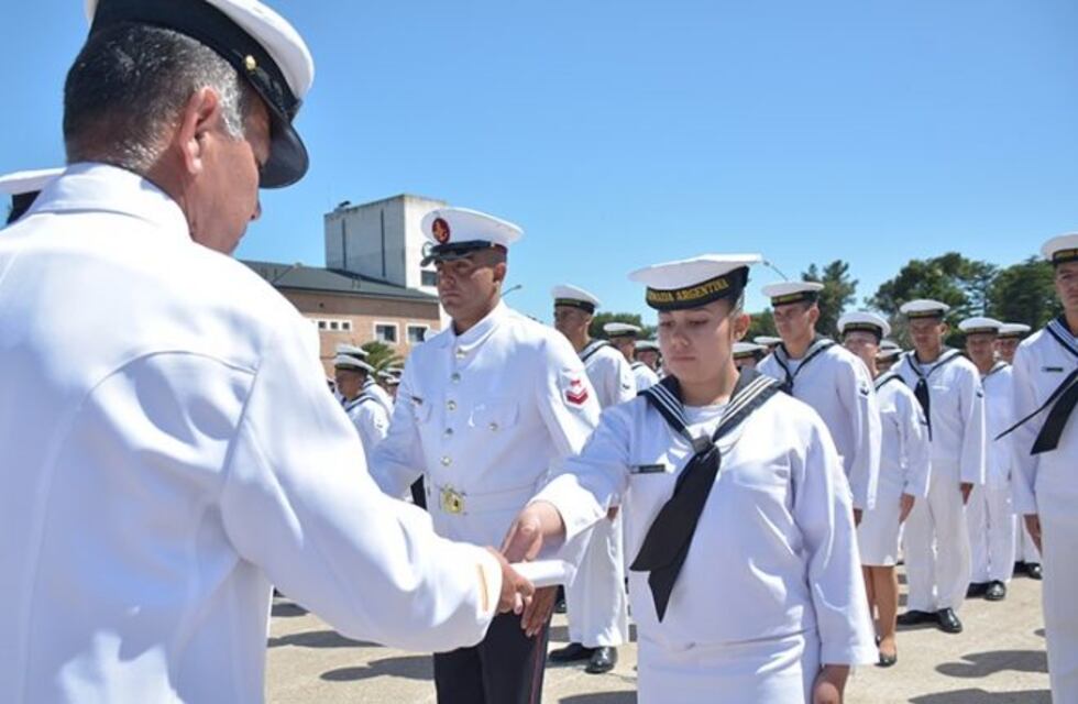 Puerto Belgrano: Ceremonia de egreso en la ESSA