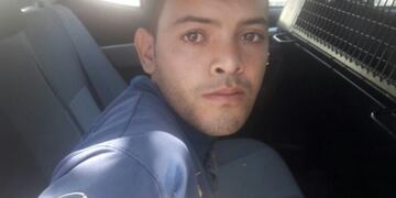 El personal policial tras detener a Berón\u002E