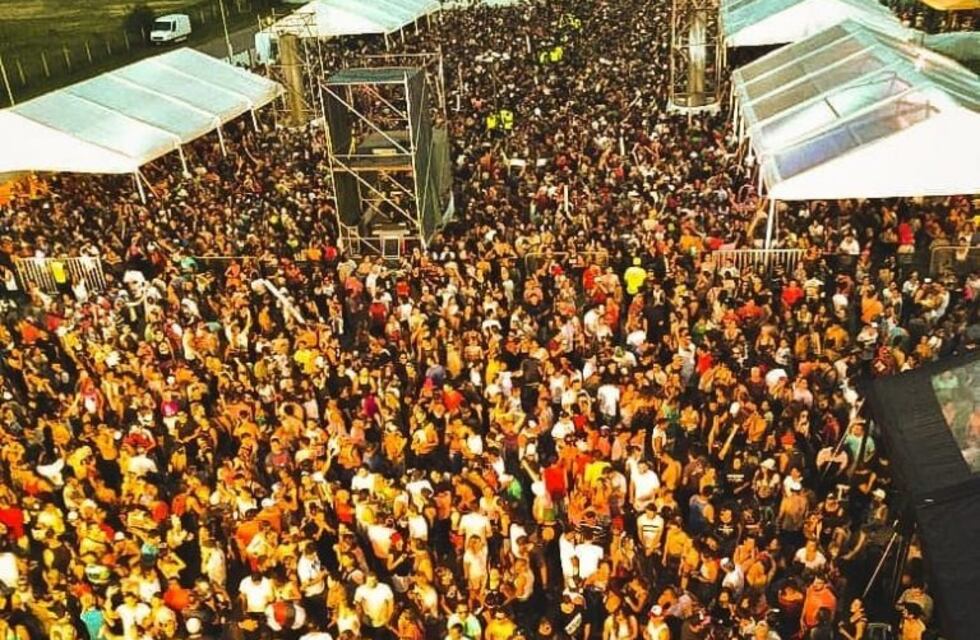 El fin de semana terminó con incidentes afuera de la Carpa de las Estrellas