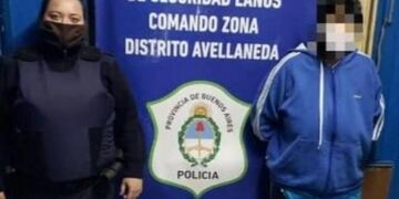 Detuvieron a una mujer que obligaba a su nieta a hacer videollamadas pornográficas con presos\u002E (Foto: AN Digital)