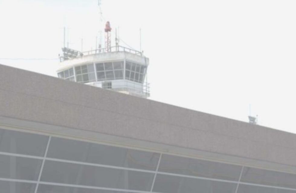 La niebla obligó a cerrar el aeropuerto de Rosario y complicó la frecuencia de vuelos