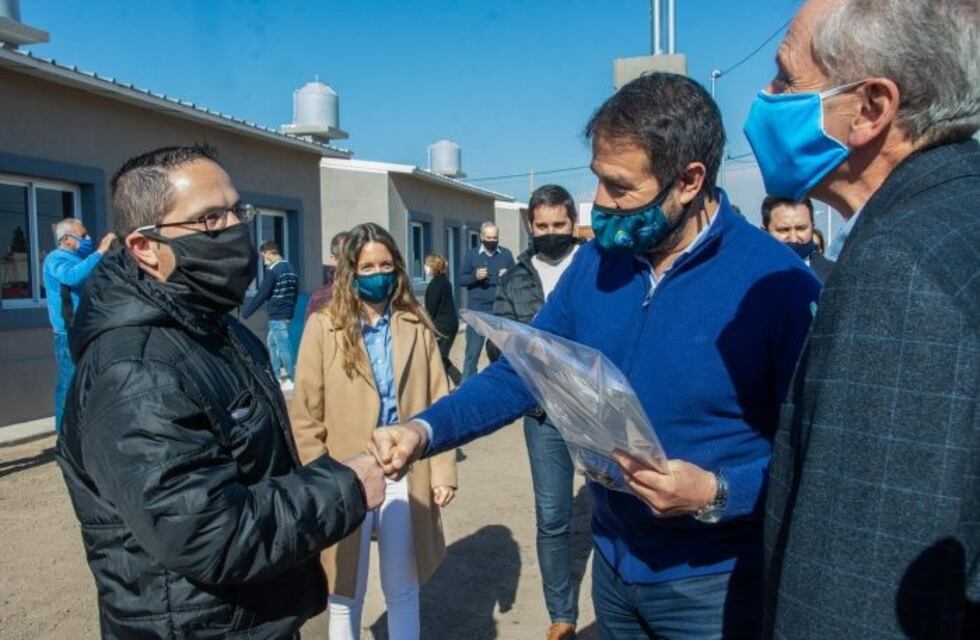 Se entregaron 17 casa en San Martín