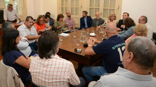 Reuniu00f3n paritaria con los gremios docentes de la provincia de Santa Fe.