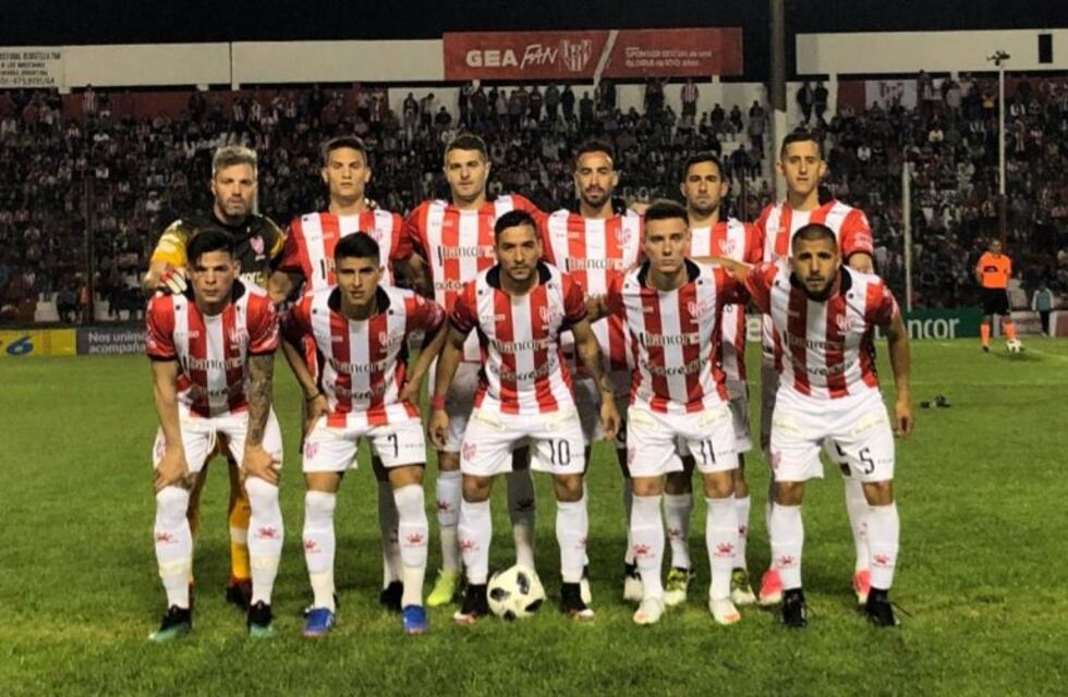 Instituto lo había empatado por su goleador pero perdió por dos golazos