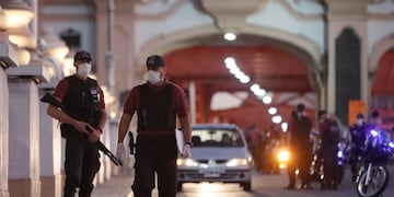 Evadió un control y lo persiguieron durante 15 minutos: fue detenido en Villa Urquiza\u002E (EFE)