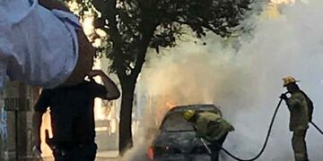 El incendio se desató este lunes en pleno centro\u002E (El Informante)