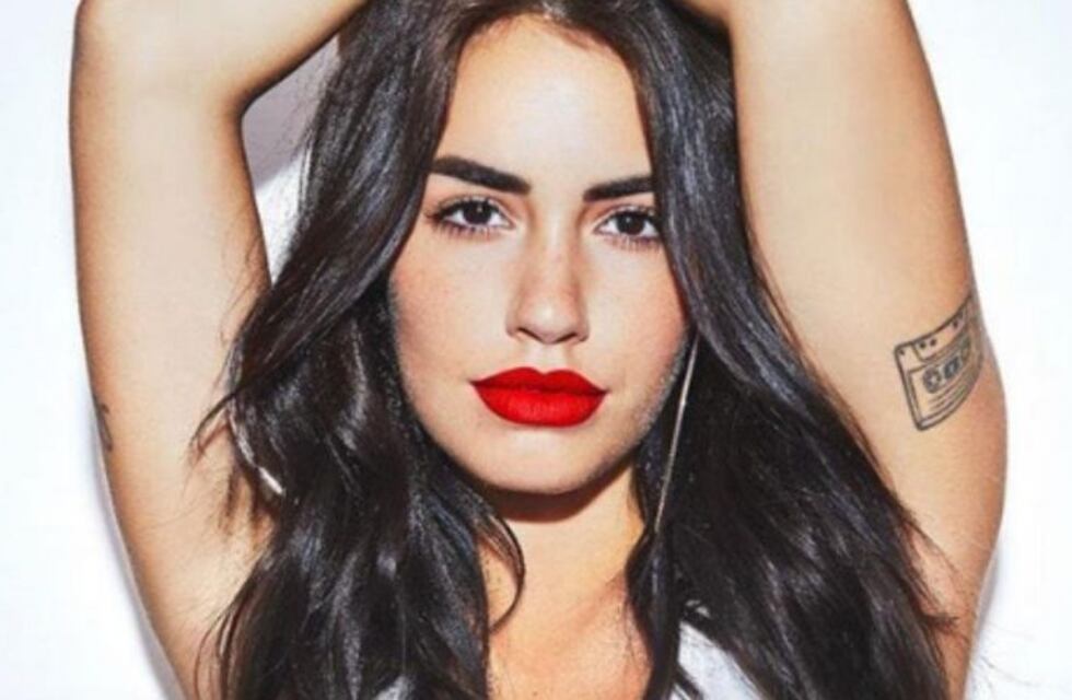 El sugerente escote de Lali Espósito que dio que hablar en las redes