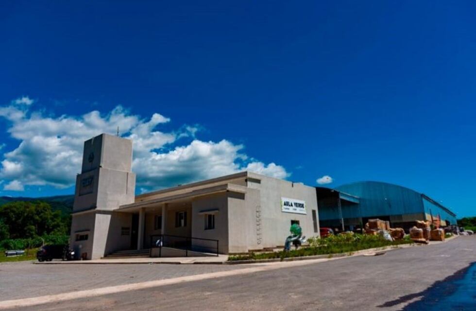 Fabrican bloques con plástico y telgopor